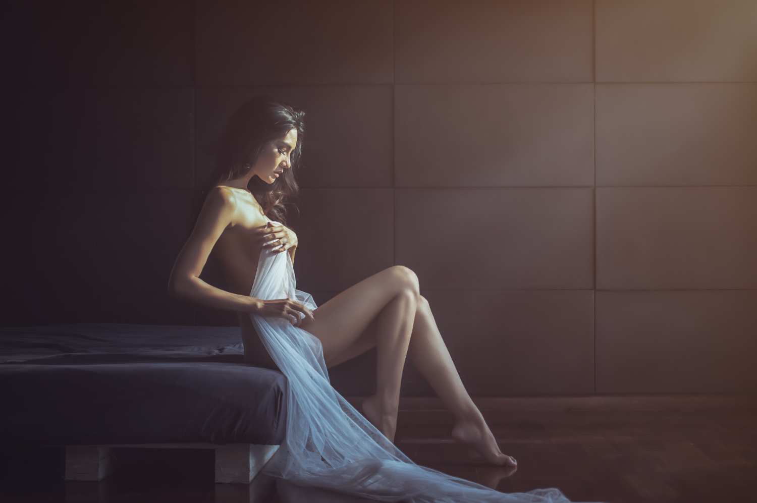 beautiful nude sexy lady elegant pose fashion model girl indoors