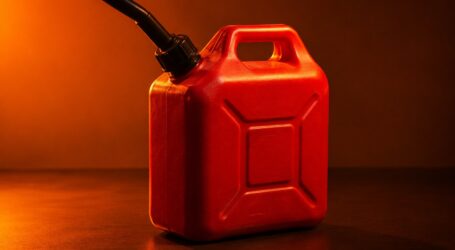 Stranded Mates and Borrowed Petrol (Part 2) – Mad Chaos: November 27, 1998