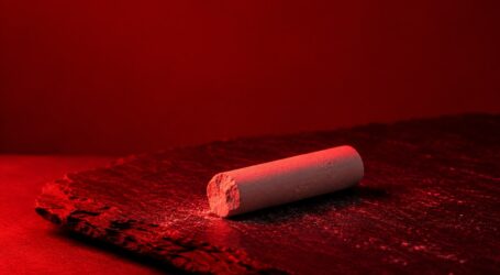 A Chalk War on the Platform (Part 1) – Mad Chaos: January 2, 1999