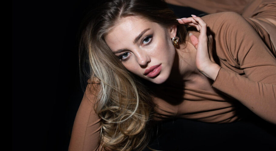 Young Woman Lyssa Posing Laying Down Sexy Sensual And Seductive